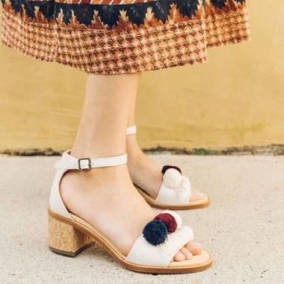 Soludos Capri Pom Pom Fringe Sandal 7.5 NWOB - Picture 6 of 6